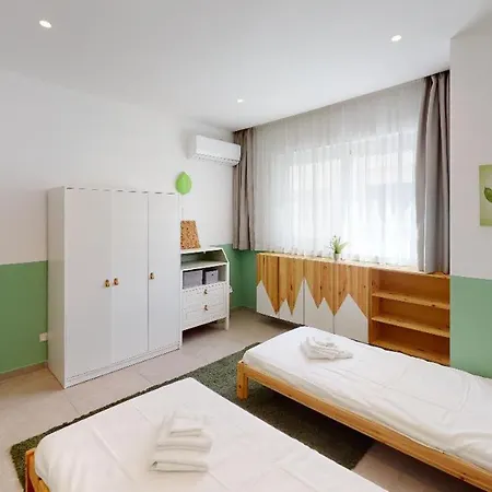 Apartment Newly Finished 3 Bedroom Close To The Beach- Bahar Ic Caghaq *