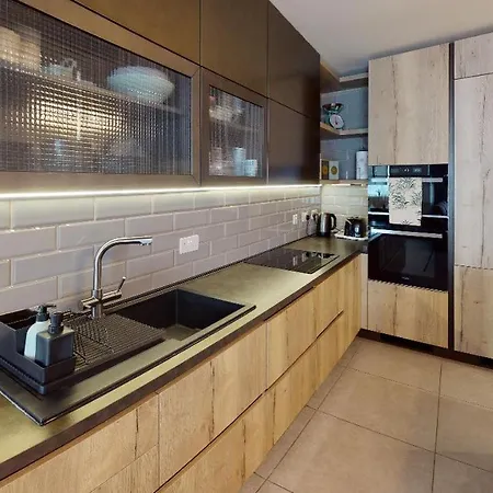 Newly Finished 3 Bedroom Close To The Beach- Bahar Ic Caghaq Apartment *