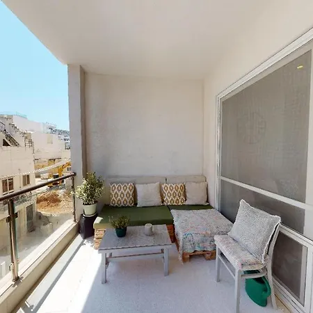 Newly Finished 3 Bedroom Close To The Beach- Bahar Ic Caghaq Naxxar